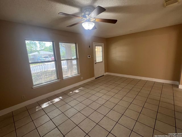 15558 Knollmeadow, San Antonio, TX 78247