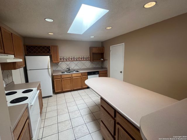 15558 Knollmeadow, San Antonio, TX 78247