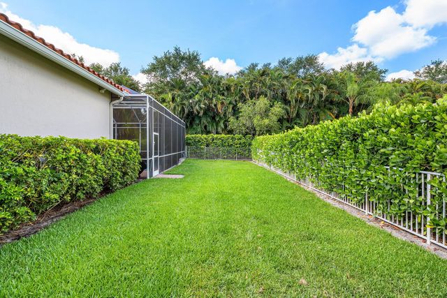 4675 Manderly Drive, Wellington, FL 33449