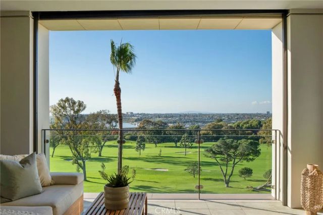 1535 Santa Barbara, Newport Beach, CA 92660