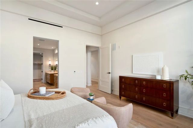 1535 Santa Barbara, Newport Beach, CA 92660