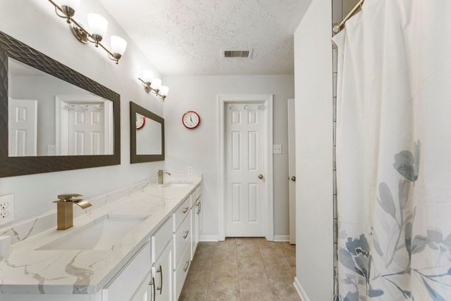 11431 Bethnal Green Drive, Houston, TX 77066