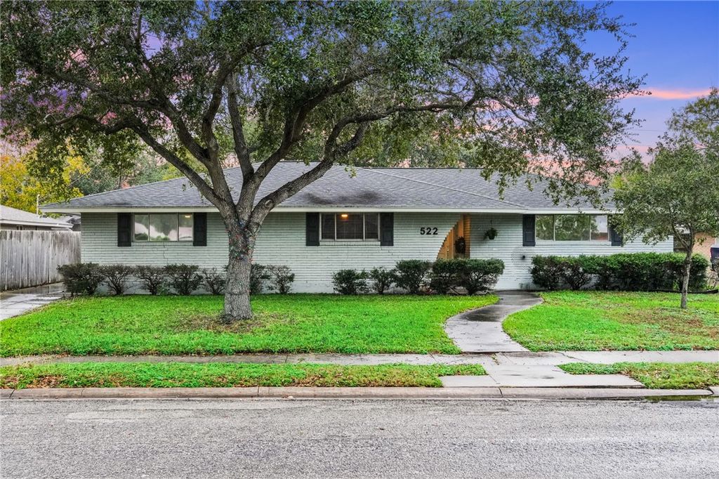 522 Rawleigh Dr, Corpus Christi, TX 78412