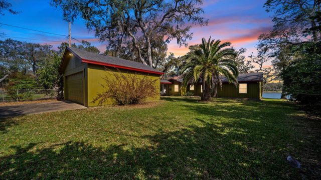 6250 County Road 659, Brazoria, TX 77422