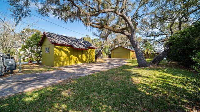 6250 County Road 659, Brazoria, TX 77422