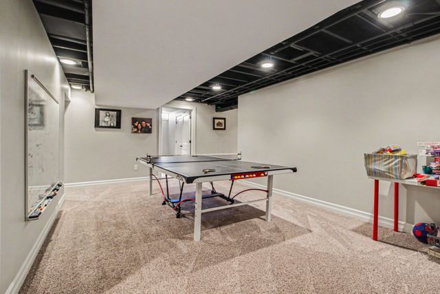 5875 Pinecrest Estates Drive, Salem Twp, MI 48105