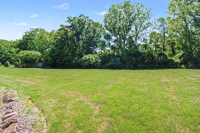 5875 Pinecrest Estates Drive, Salem Twp, MI 48105