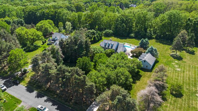 5875 Pinecrest Estates Drive, Salem Twp, MI 48105