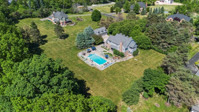 5875 Pinecrest Estates Drive, Salem Twp, MI 48105