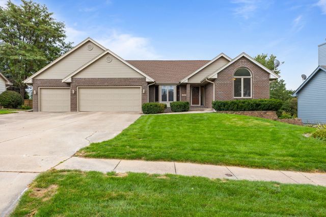 4529 91st Street, Urbandale, IA 50322