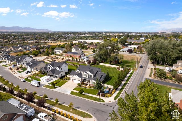 702 W OSBORNE FOX WAY, Draper, UT 84020