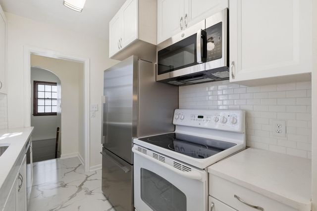 2904 Alabama Avenue S, Saint Louis Park, MN 55416