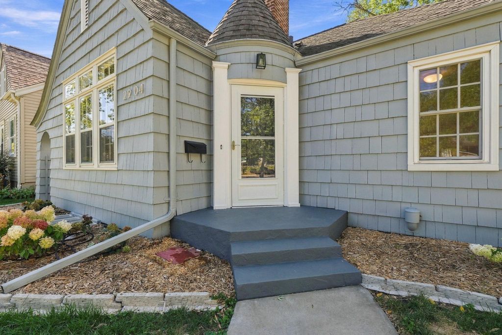 2904 Alabama Avenue S, Saint Louis Park, MN 55416 — photo 2
