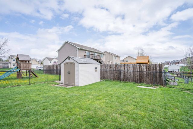 303 Filmore Avenue SE, Bondurant, IA 50035