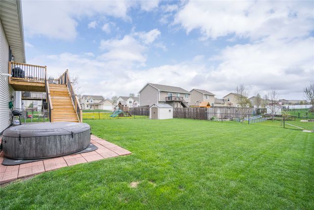 303 Filmore Avenue SE, Bondurant, IA 50035