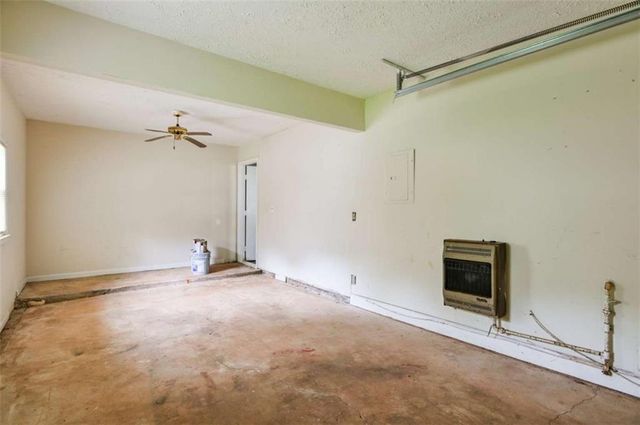 2042 Mallard Way, Lithonia, GA 30058