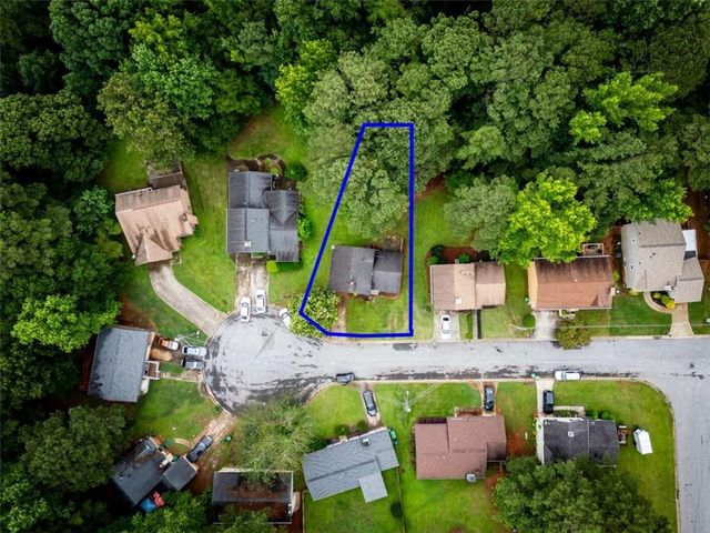 2042 Mallard Way, Lithonia, GA 30058