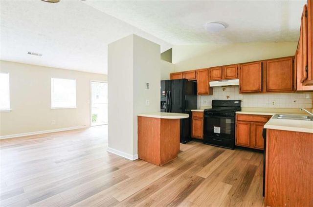 2042 Mallard Way, Lithonia, GA 30058