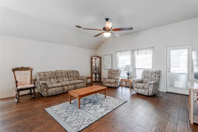 1408 Lauren Lane, Granbury, TX 76048