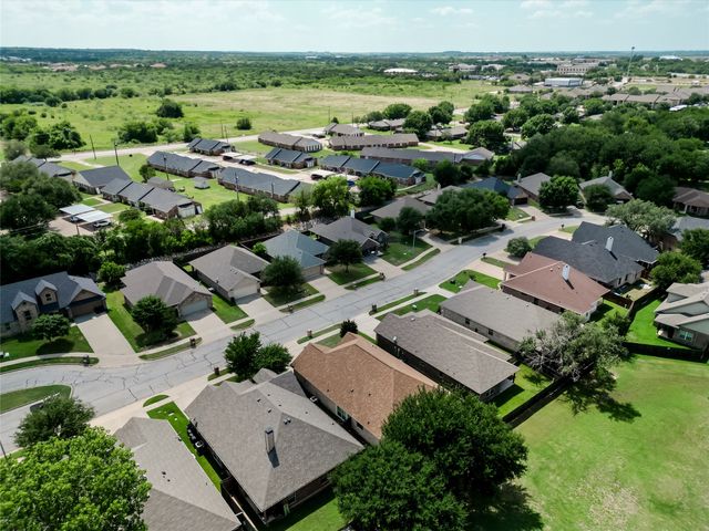 1408 Lauren Lane, Granbury, TX 76048