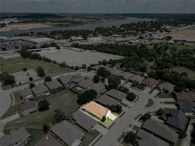 1408 Lauren Lane, Granbury, TX 76048