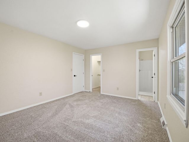 957 S Mission Avenue, Springfield, MO 65809