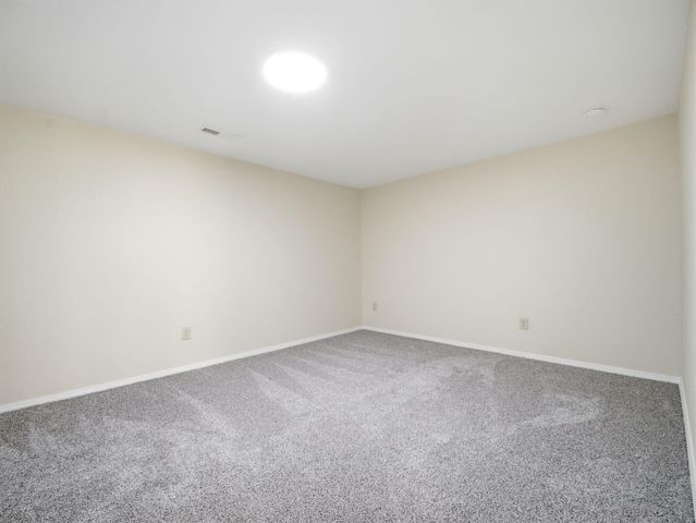 957 S Mission Avenue, Springfield, MO 65809