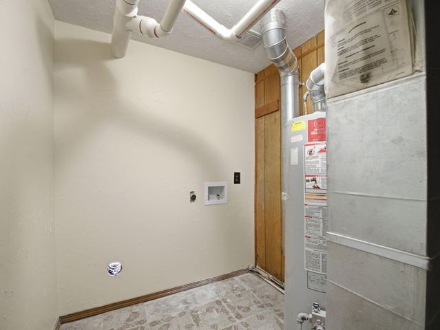 957 S Mission Avenue, Springfield, MO 65809