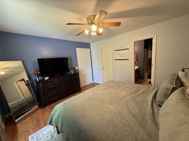 240 Brown Ln, Estill Springs, TN 37330