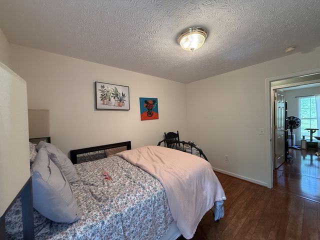 240 Brown Ln, Estill Springs, TN 37330