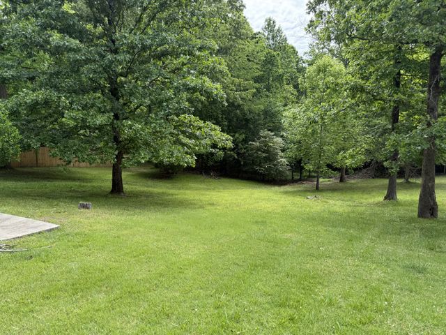 240 Brown Ln, Estill Springs, TN 37330