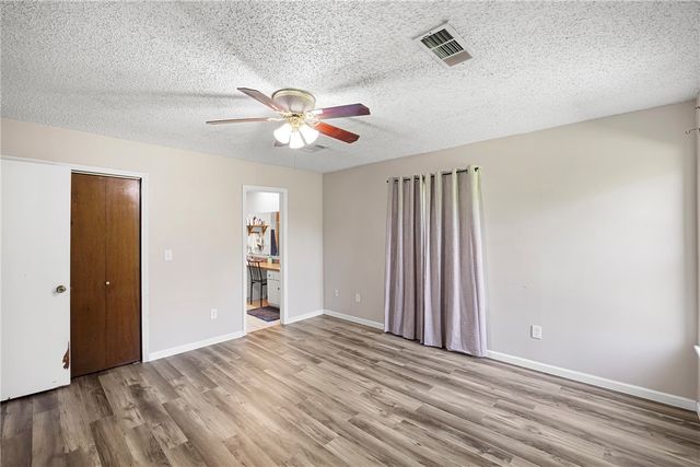 302 E Date Street, Russellville, AR 72802