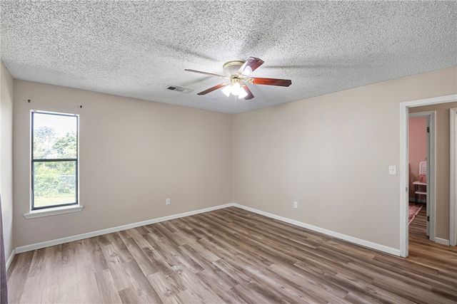 302 E Date Street, Russellville, AR 72802