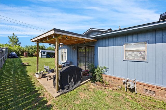 302 E Date Street, Russellville, AR 72802