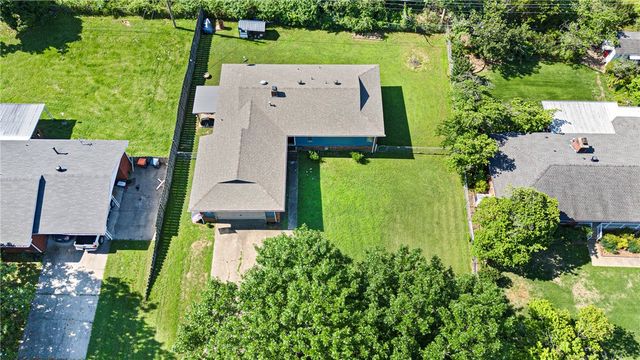 302 E Date Street, Russellville, AR 72802