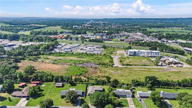 302 E Date Street, Russellville, AR 72802