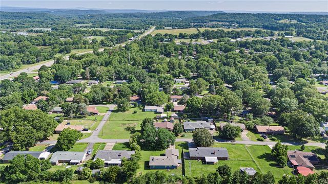 302 E Date Street, Russellville, AR 72802