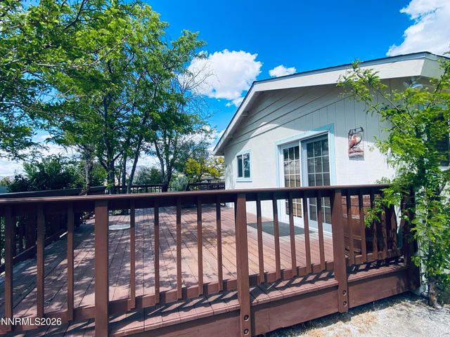 1229 S Deer Run Road, Carson City, NV 89701