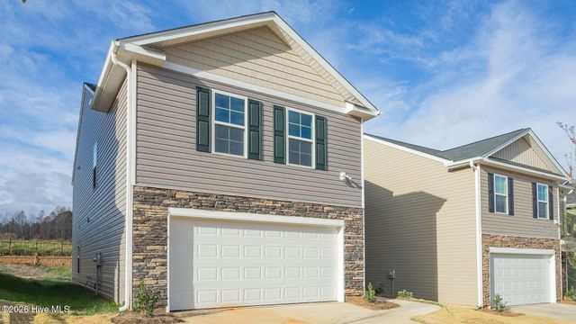 2104 Montalvan Drive, Greenville, NC 27834