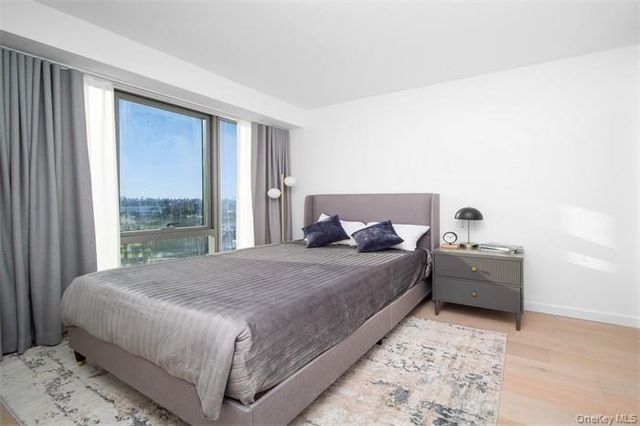 33-71 Prince Street 14G, Flushing, NY 11354