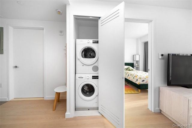 33-71 Prince Street 14G, Flushing, NY 11354