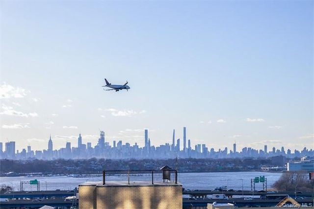 33-71 Prince Street 14G, Flushing, NY 11354