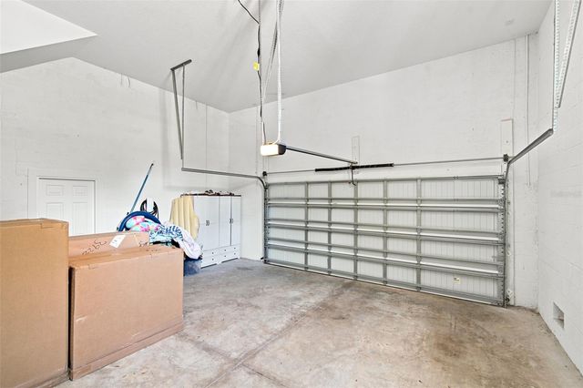 312 35TH AVENUE NE, St Petersburg, FL 33704