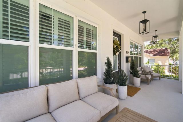 312 35TH AVENUE NE, St Petersburg, FL 33704