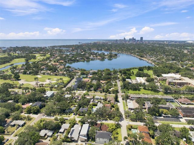 312 35TH AVENUE NE, St Petersburg, FL 33704