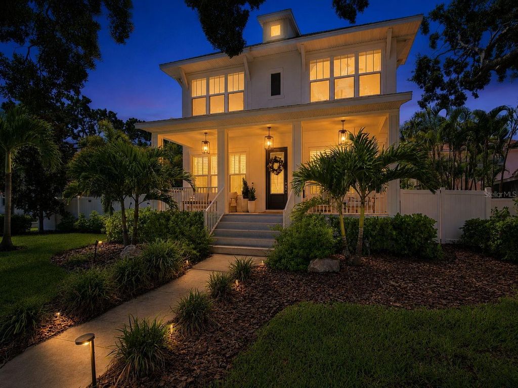 312 35TH AVENUE NE, St Petersburg, FL 33704