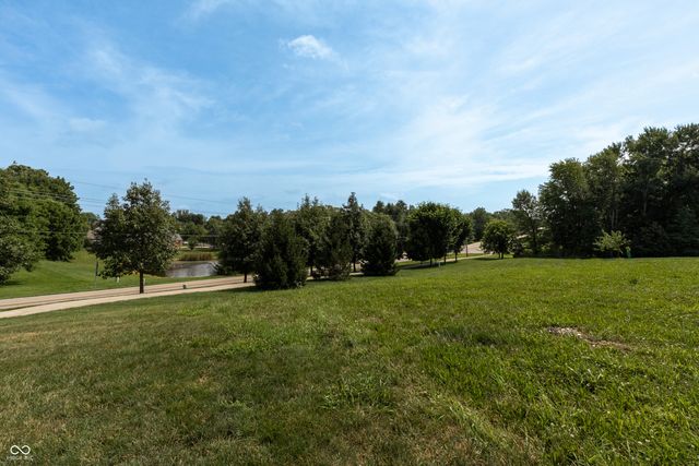 3101 Red Fox Circle, Columbus, IN 47201