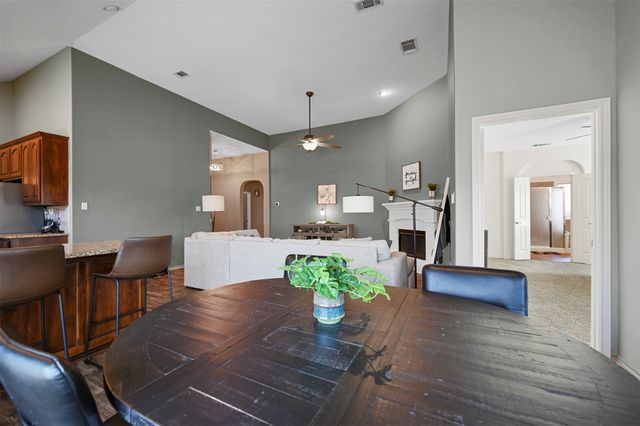 5321 Thornbush Drive, Fort Worth, TX 76179