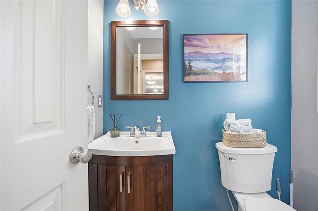 15506 W 92nd Place, Lenexa, KS 66219