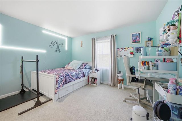 15506 W 92nd Place, Lenexa, KS 66219